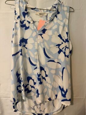 Ann Taylor Light Blue & Navy Floral Sleeveless V-Neck Camisole